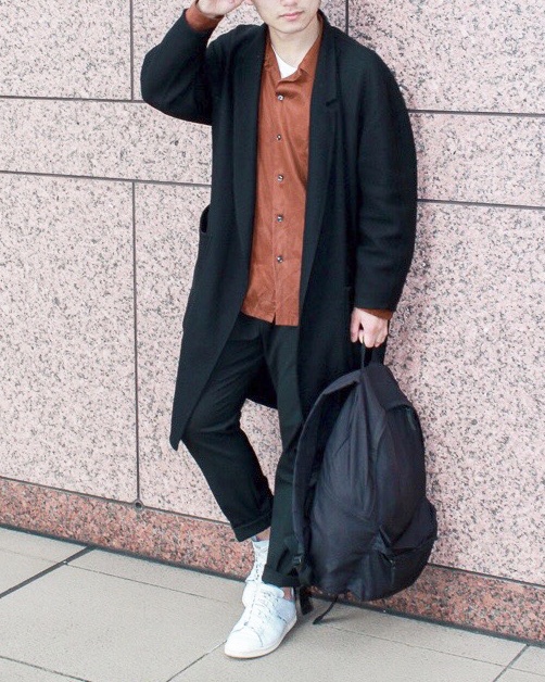 ラグランスリーブコートのデメリット【帽子やリュックがないと似合わない？】 | 162｜低身長男子ファッション